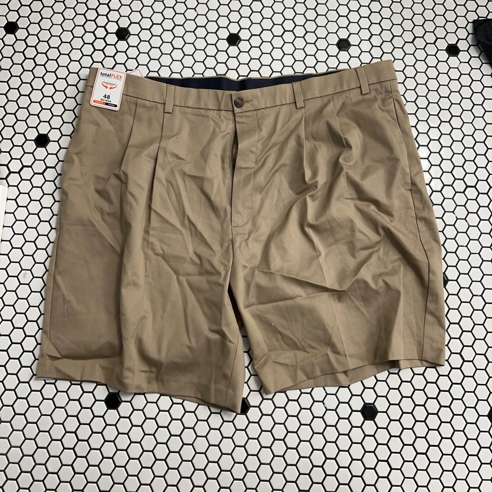 NWT roundtree & yorke pleated shorts size 48 big man